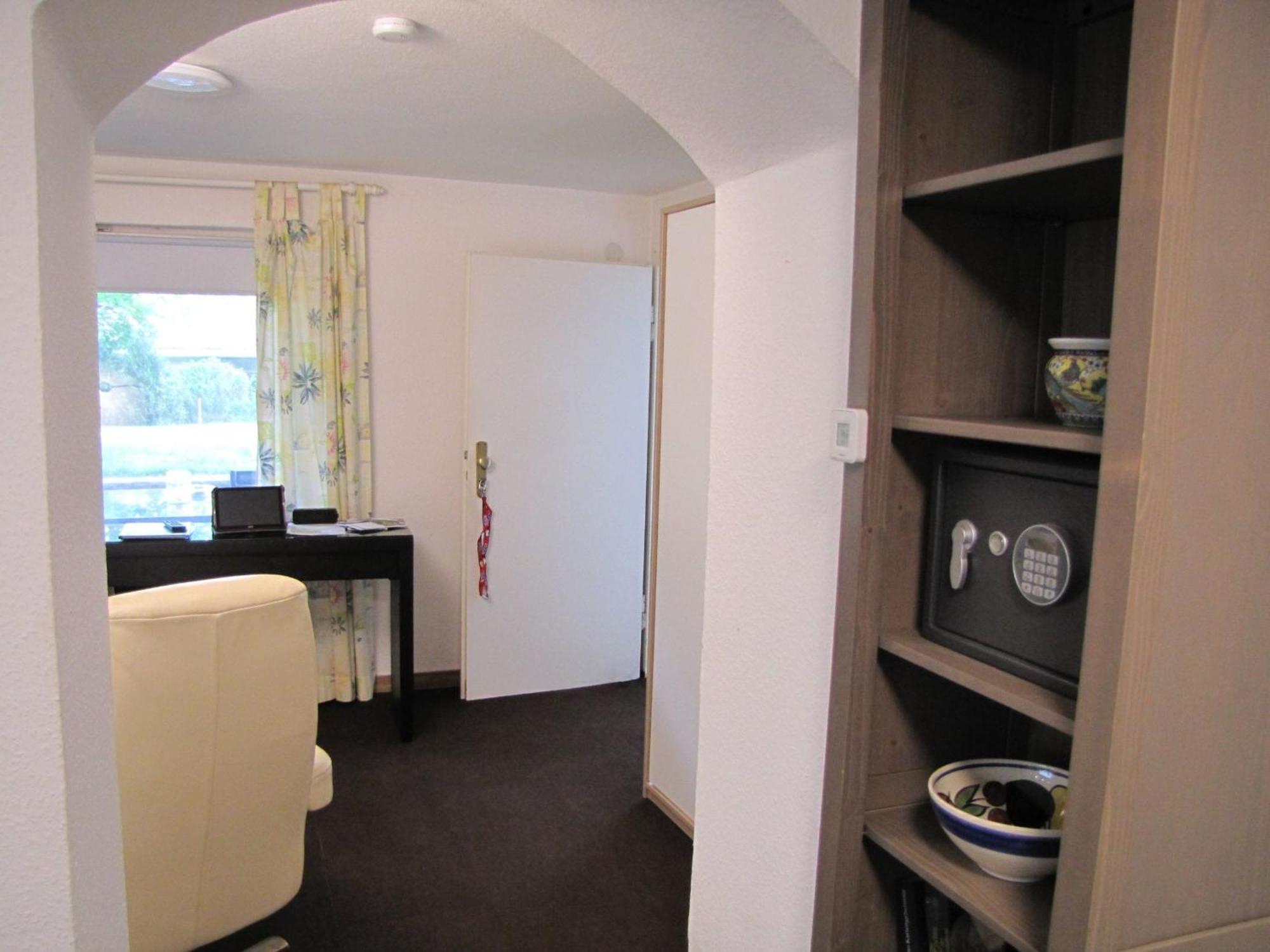Apartment Hugo37 Am Bergpark Kassel Exteriör bild